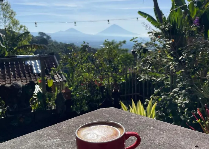 Backpackers With Mountain View ブドゥグル