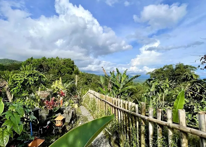 Backpackers With Mountain View *